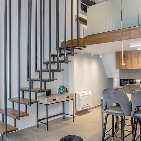 Elegant And Stylish Loft In The Heart Of Apartamento