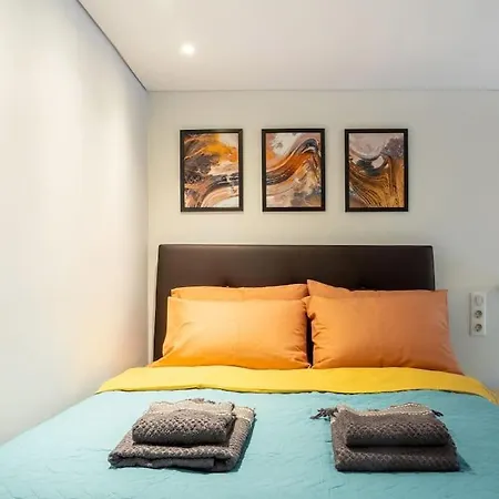 Elegant And Stylish Loft In The Heart Of Atenas